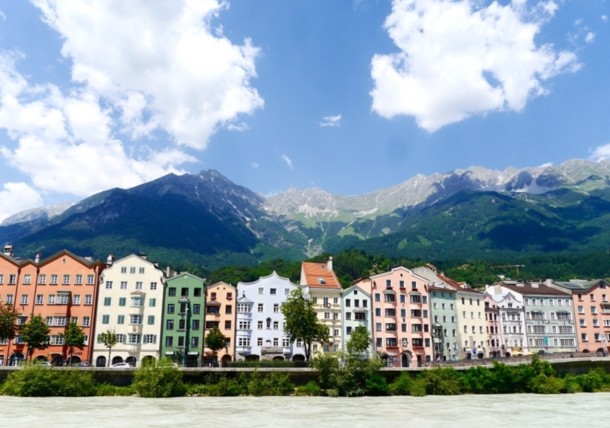     Innsbruck i jego panorama 